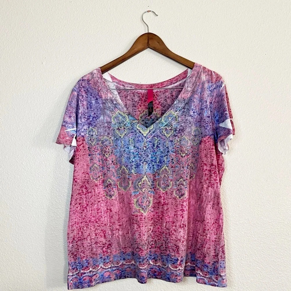 Pure Energy Tops - Distress Multicolor Top Variegated V-Neck Casual Plus Top Size 2 (18/20)